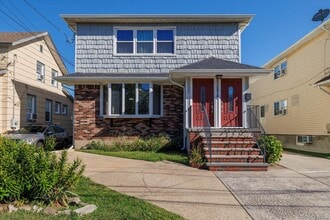 Building Photo - 72 Althouse Ave