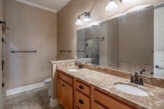 2BR, 2BA - Condo - 1,415 - Bathroom - The Gateway Village