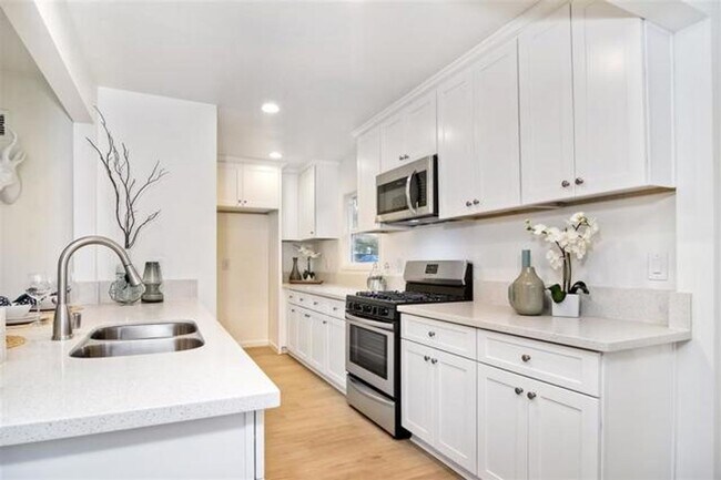 Foto del edificio - 6856 Newberry St