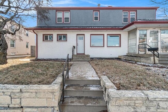 Photo - 5517 NW Radial Hwy House