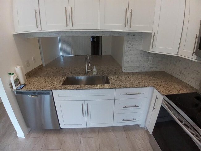 Foto del edificio - 1030 NW 53rd St