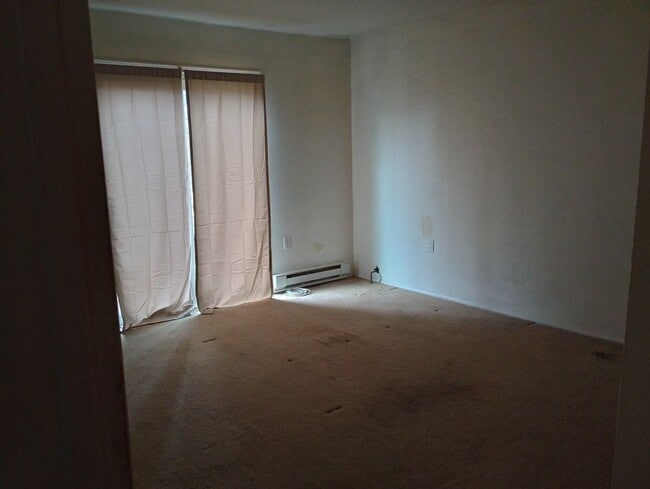 Building Photo - 303 S Atlantic Ave E