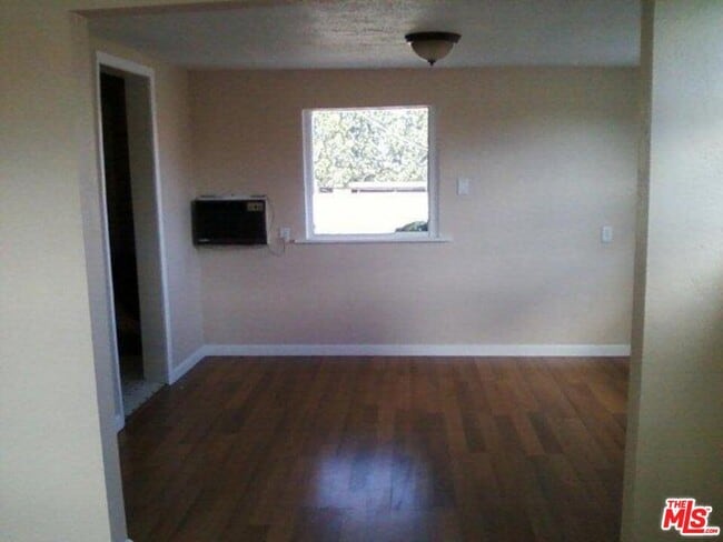 Foto del edificio - 950 N Allen St
