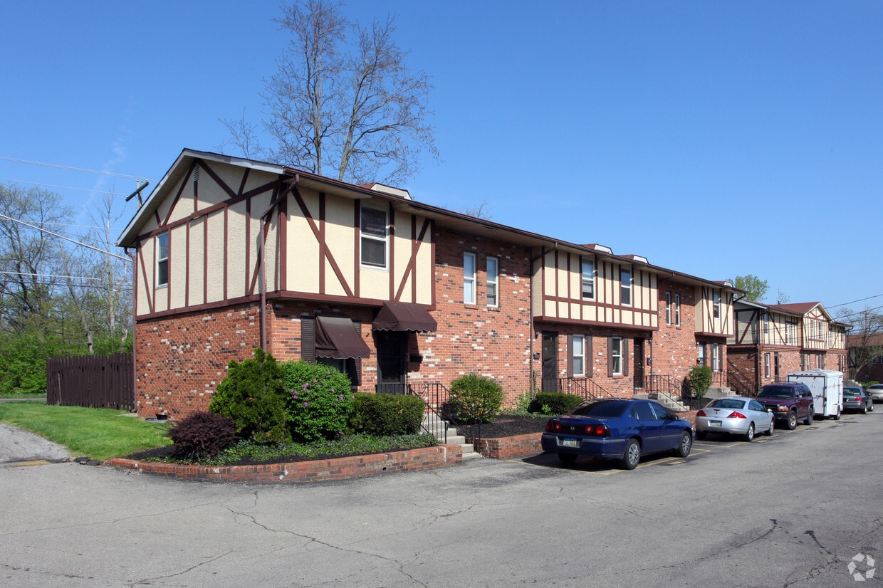 Crosscreek Apartments And Townhomes Columbus