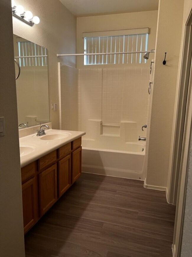 Foto del edificio - Beautiful Home in Power Ranch!