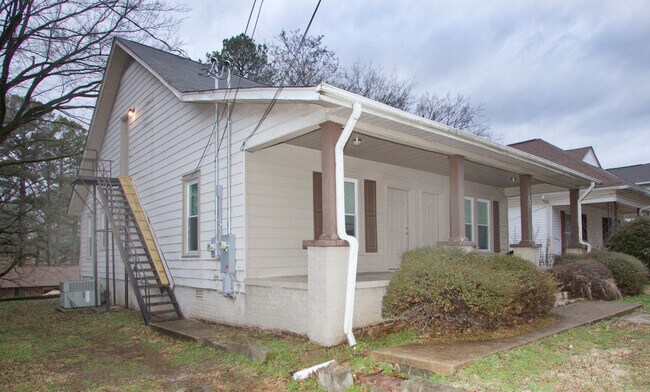 Building Photo - 321 Pate Ave
