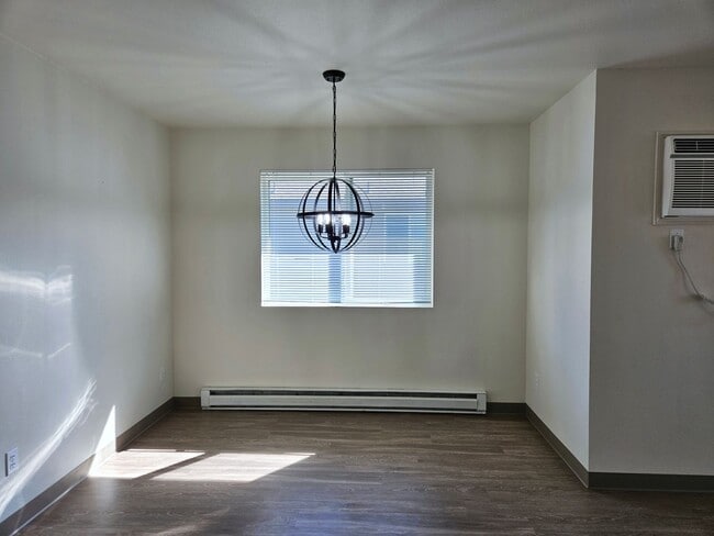 Building Photo - 337 N Fillmore St