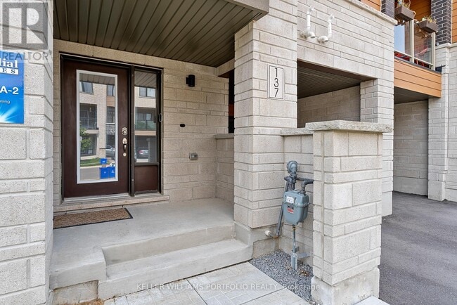 Building Photo - 137 Bravo Ln