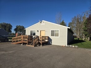 Building Photo - 889 Capistrano NW