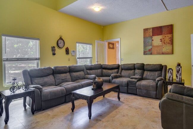 Foto del edificio - 2960 58th Ave S