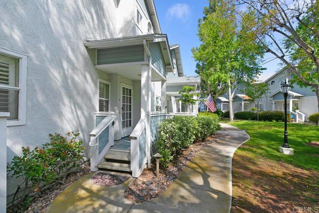 Building Photo - 9910 Scripps Vista Way