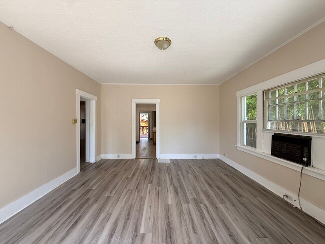 Building Photo - 3601 N Russet St