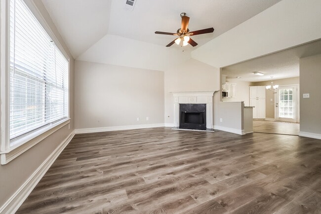 Building Photo - 519 Brookstone Way