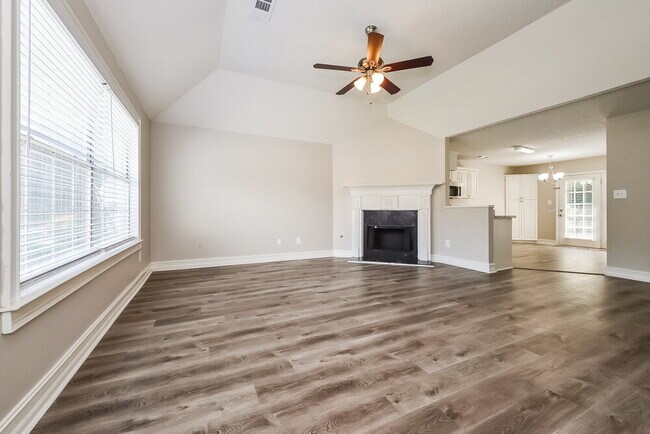 Foto del edificio - 519 Brookstone Way