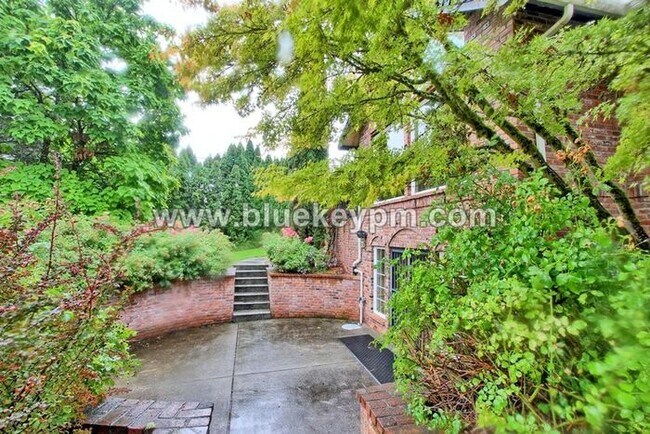 Foto del edificio - 3 Bed, 2 Bath, 1 Acre Home in Ridgefield, WA
