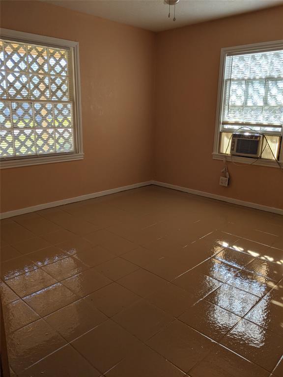 Foto del edificio - 1009 10th St N