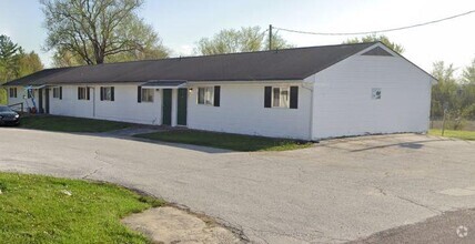 Building Photo - 701 W Cunningham Dr