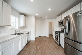 Building Photo - 4138 Zavala Ml St