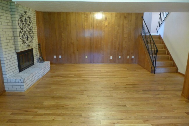 Building Photo - 5487 Raritan Place