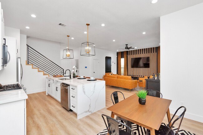 Foto del edificio - 5308 Denmark St
