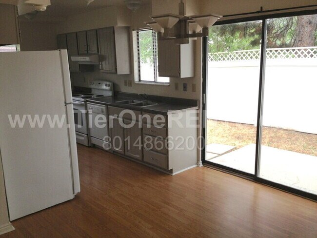 Foto del edificio - NO DEPOSIT option available for qualified ...
