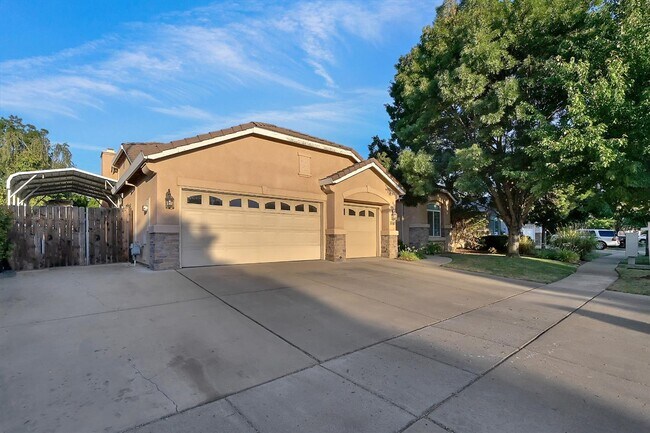 Foto del edificio - 1889 Tres Picos Dr