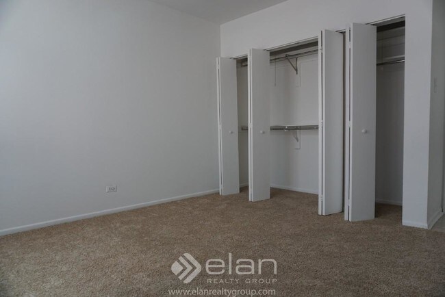 Building Photo - 549 W Aldine Ave