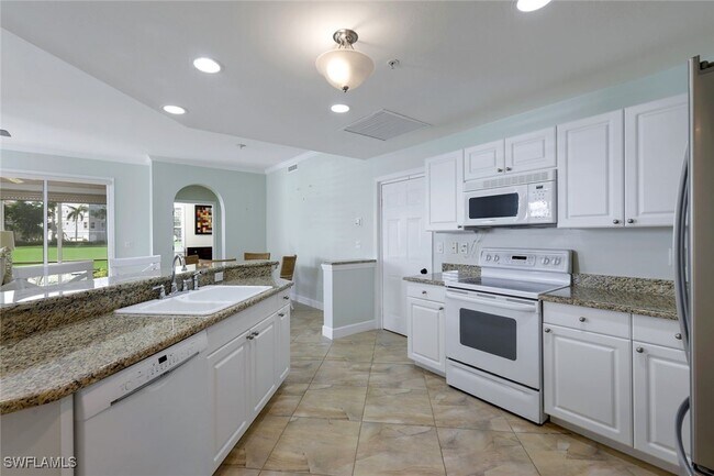 Foto del edificio - 14314 Harbour Links Ct