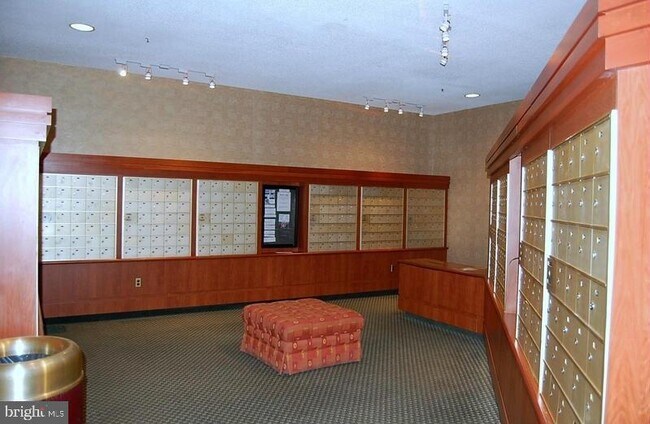 Foto del edificio - 5505 Seminary Rd