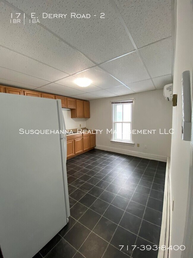 171 E Derry Rd Unit 2, Hershey, PA 17033 Room for Rent in Hershey, PA