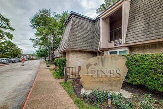 Building Photo - 12633 Memorial Dr