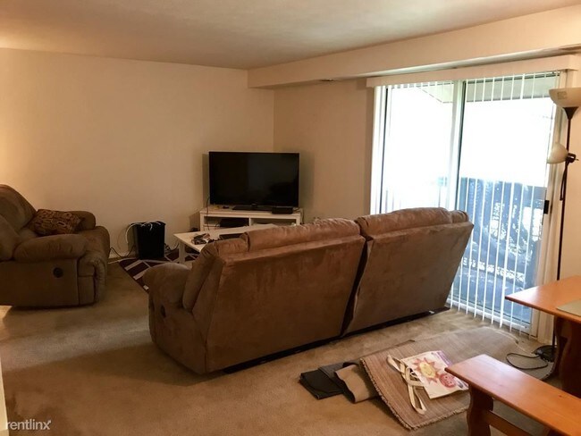 Building Photo - 3005 Garden Apartment Dr
