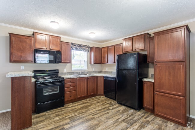 3BR, 2BA - 1,165 SF - Unit 109 - Spreading Oaks Village