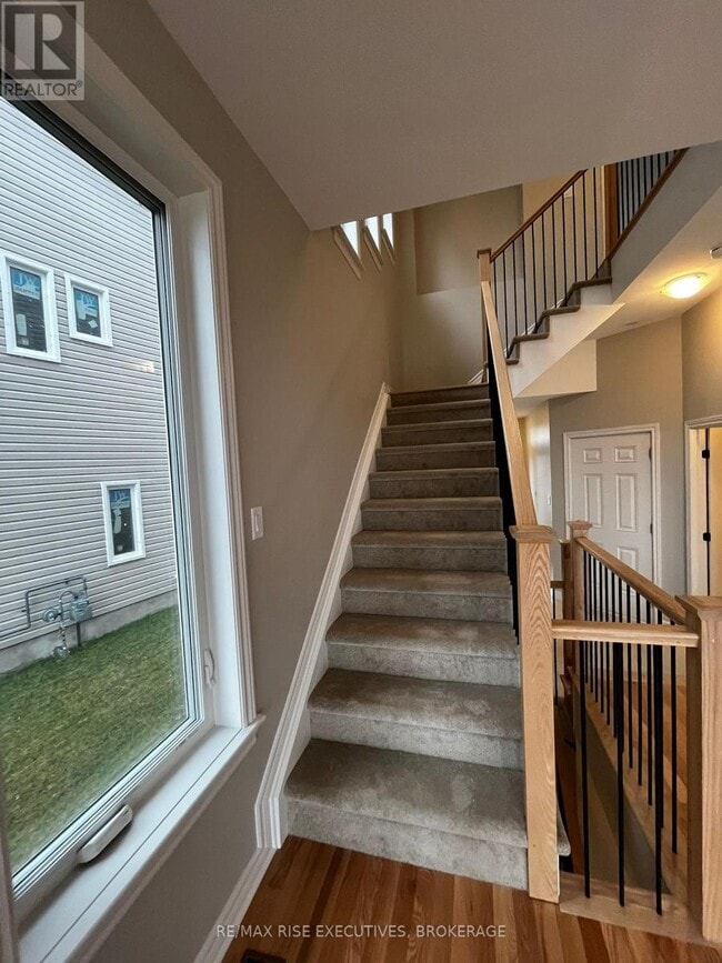 Building Photo - 1405 Demers Ave