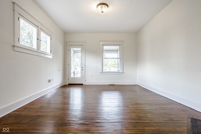 Foto del edificio - 123 N Highland Ave