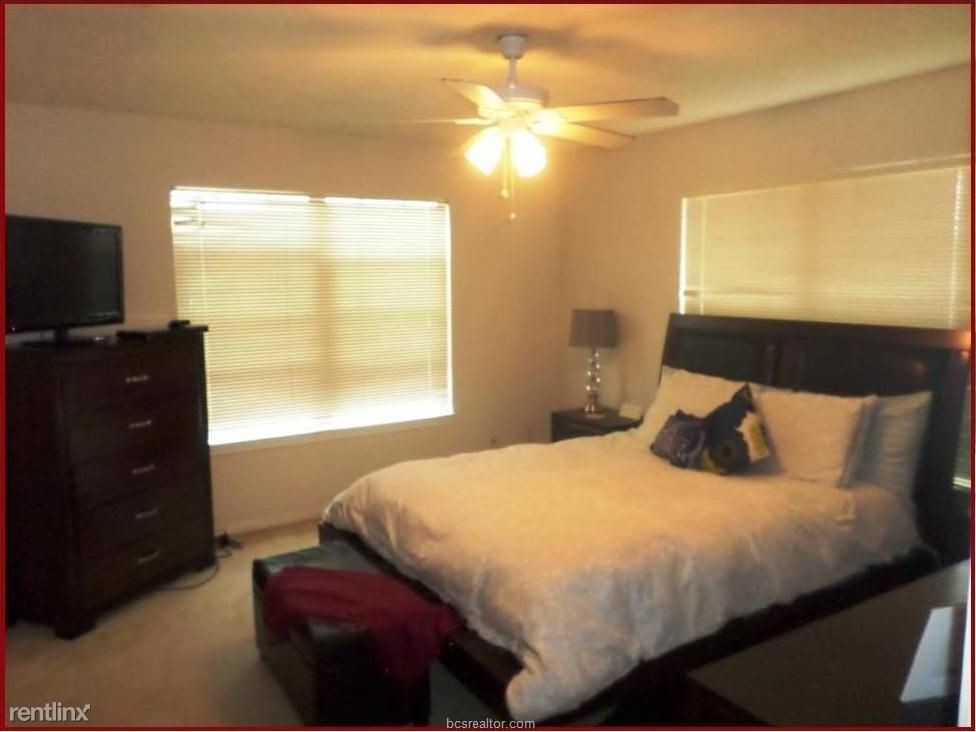 Foto del edificio - 1808 W Villa Maria Rd