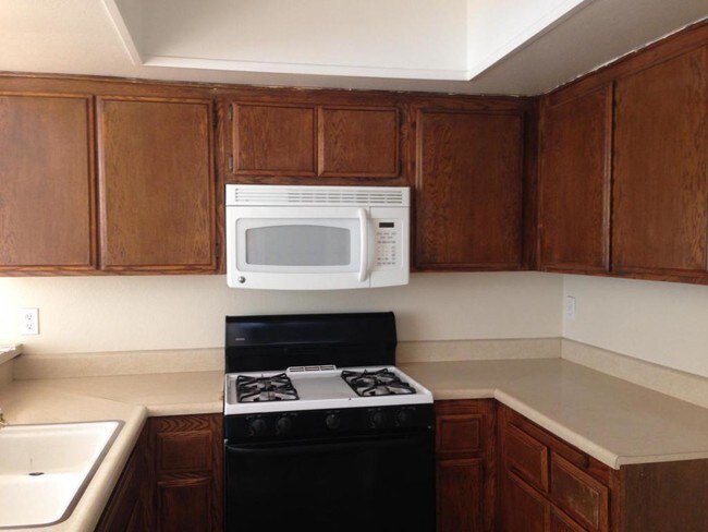 Foto del edificio - 14738 Pioneer Blvd #7