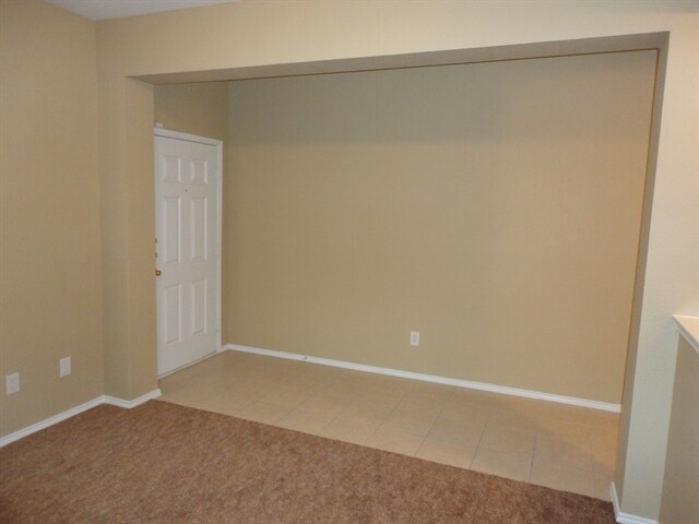Building Photo - 305 Celia Circle