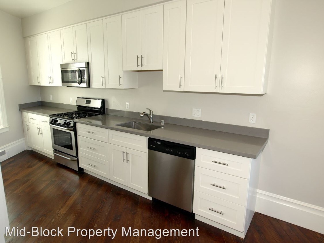 Primary Photo - 212 Coso Ave