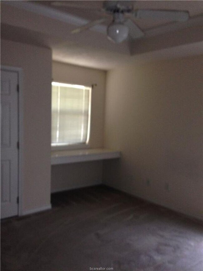 Foto del edificio - AVAILABLE NOW! Charming 3 Bed, 3 Bath in G...