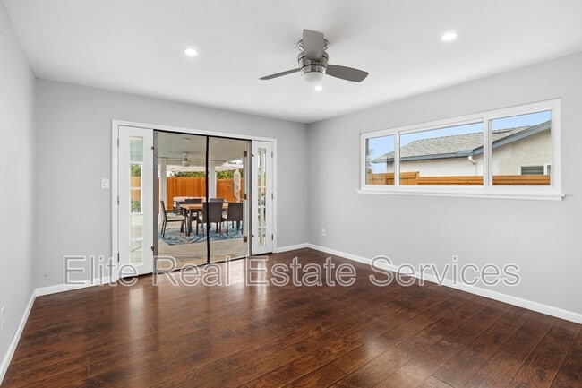 Building Photo - 5051 Providence Rd