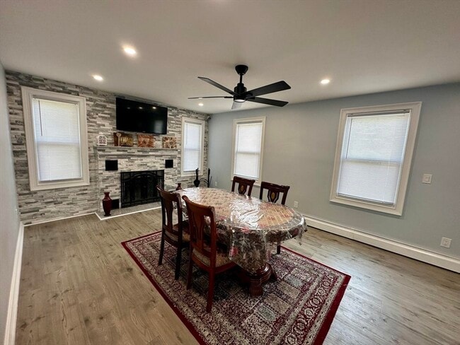 Building Photo - 240 Russellville Rd