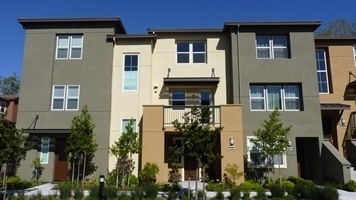 Primary Photo - Luxury townhouse at Fusion. Many upgrades ...