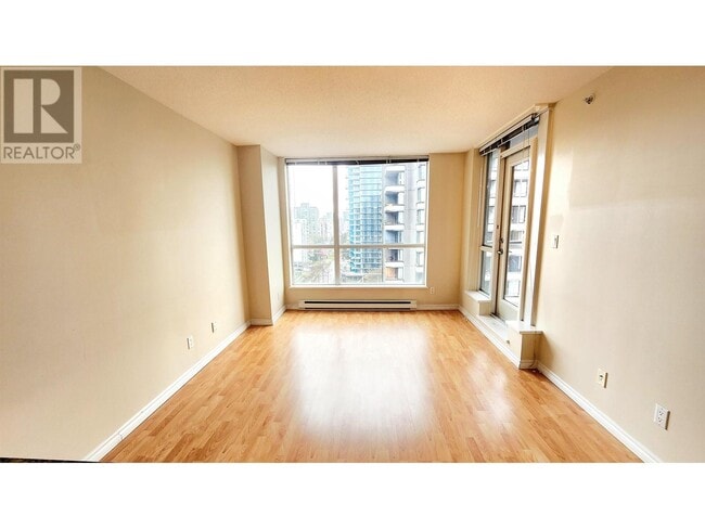 Building Photo - 1420-1420 W Georgia St