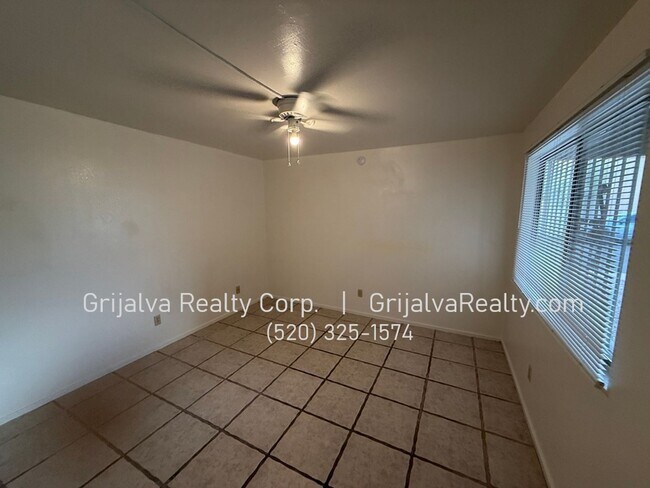Foto del edificio - 2 Bedroom, 2 Bath Townhouse for Rent   (Stone/Roger)
