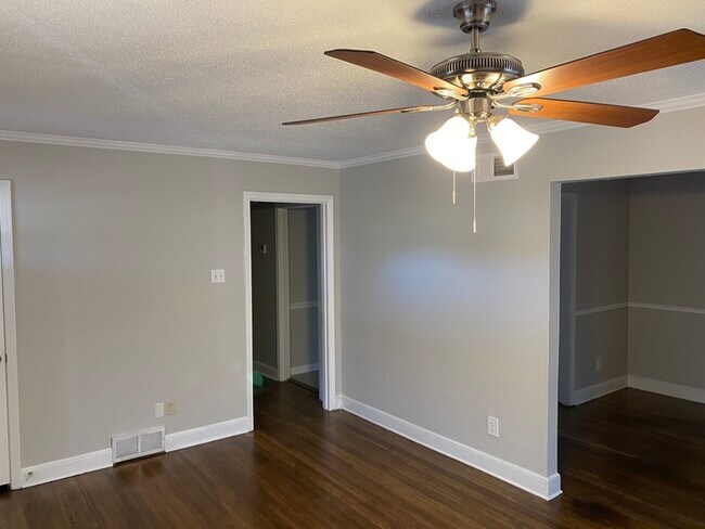 Building Photo - 4763 Sea Isle Rd Memphis, TN  38117