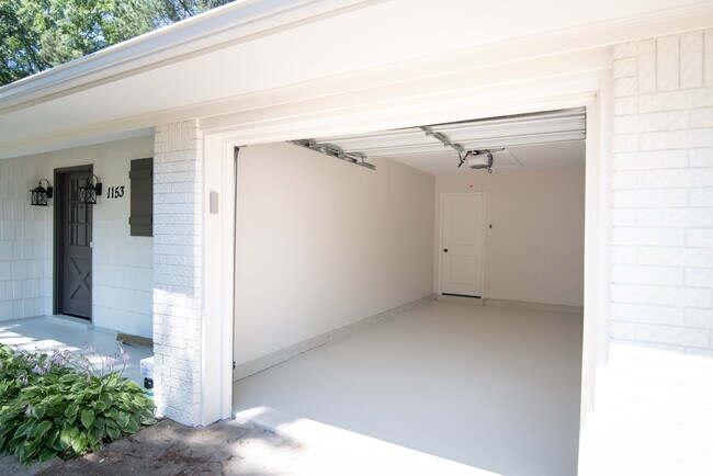 Foto del edificio - 1153 Greenview Rd