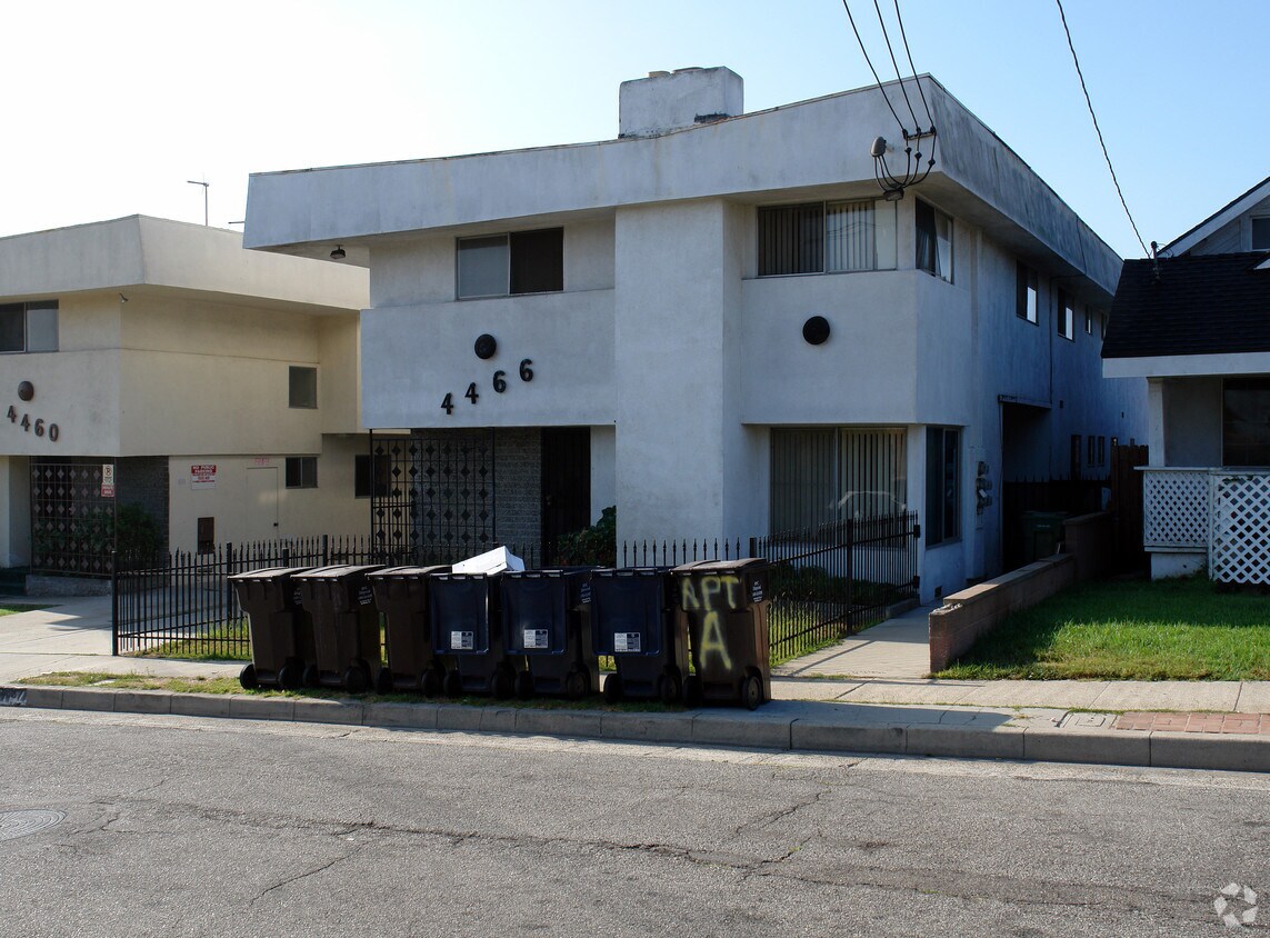 Building Photo - 4466 W 135th St