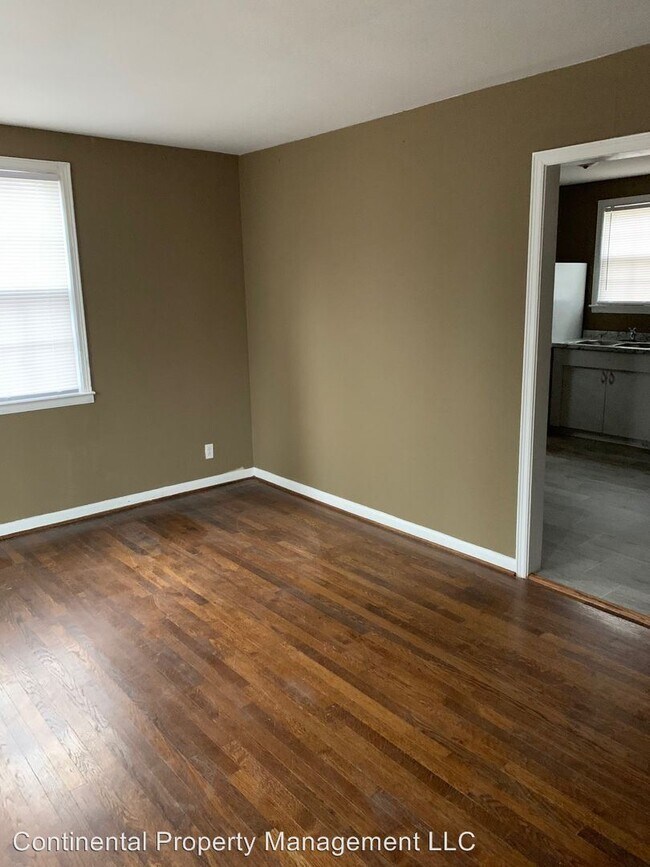 Building Photo - 3 br, 1 bath House - 5506 Meadowcrest Lane