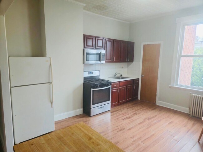 Foto del edificio - 59-13 68th Ave